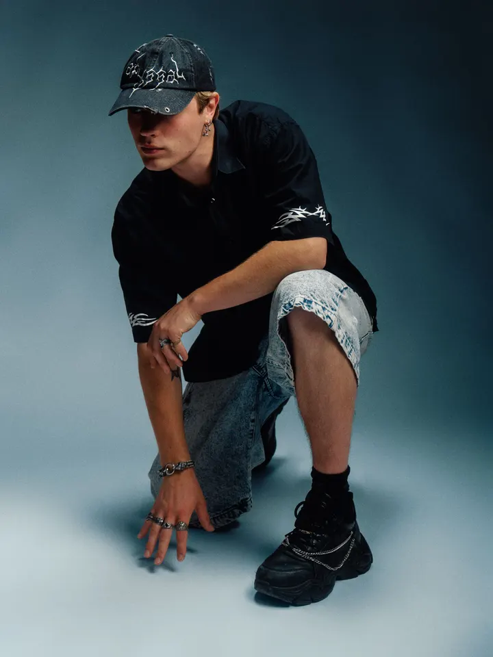 Low E, press photo